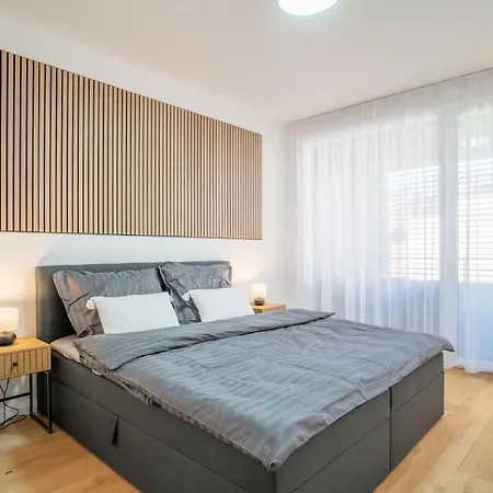 Moderny Pod Hradom * Nitra